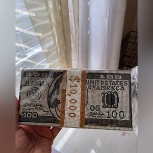 Woman money clutch with chain